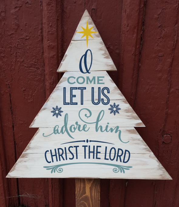Christmas tree - O come let us adore him Christ the Lord