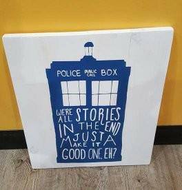 Police box Dr. Who 14x17